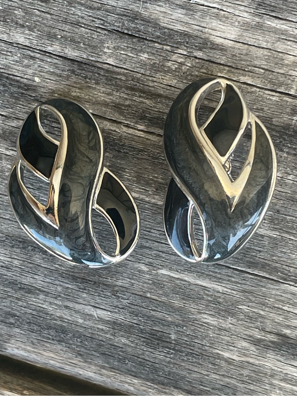 Signed Trifari Vintage clip black enamel earrings